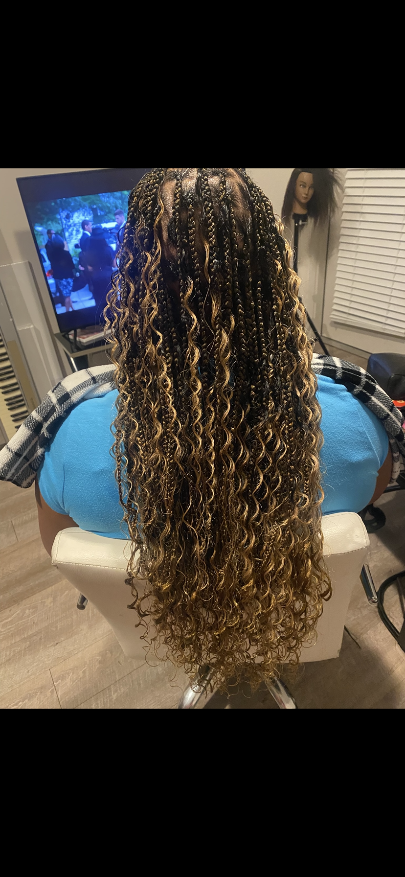 Knotless Braids with curly blonde ends
